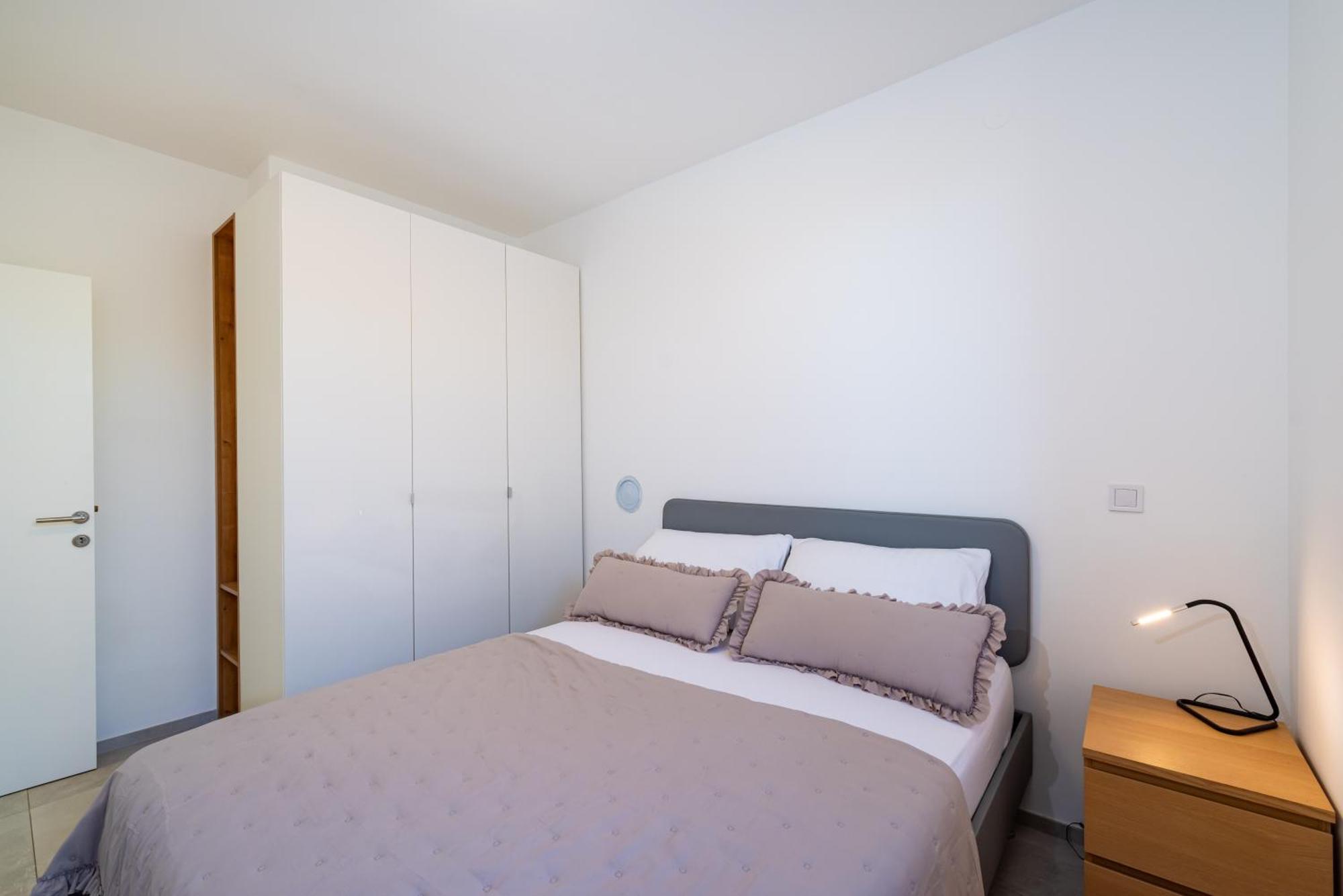 D. Marine Apartments 비빈제 외부 사진